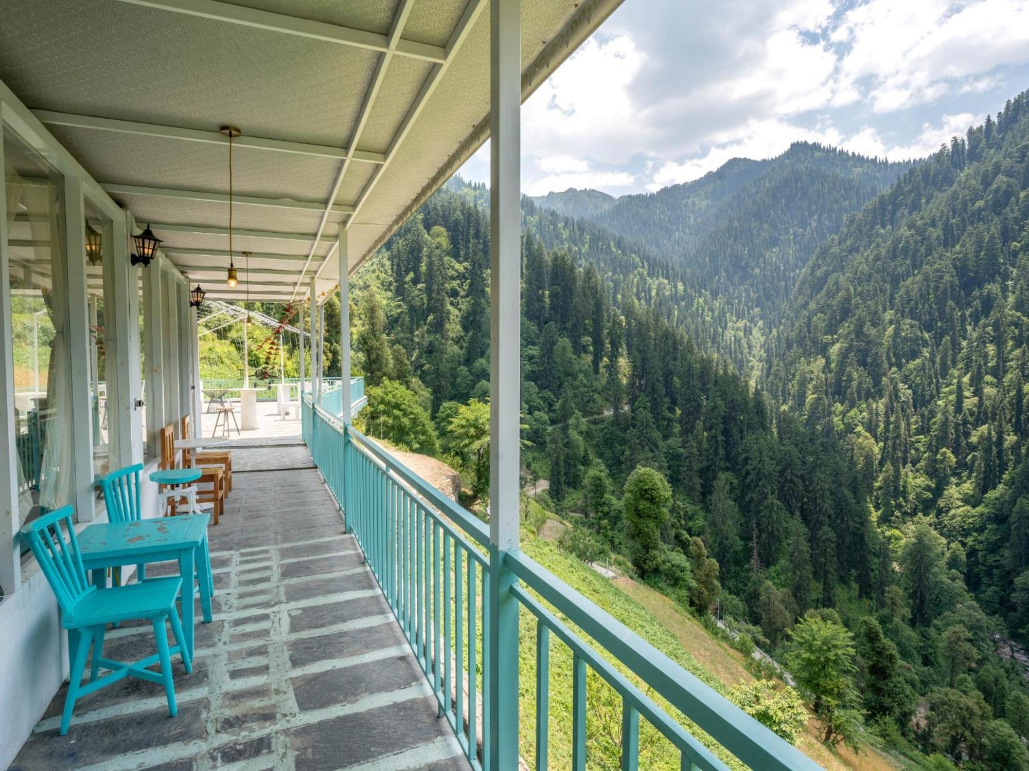 Moustache Shoja, Jibhi Hostel Eksteriør bilde